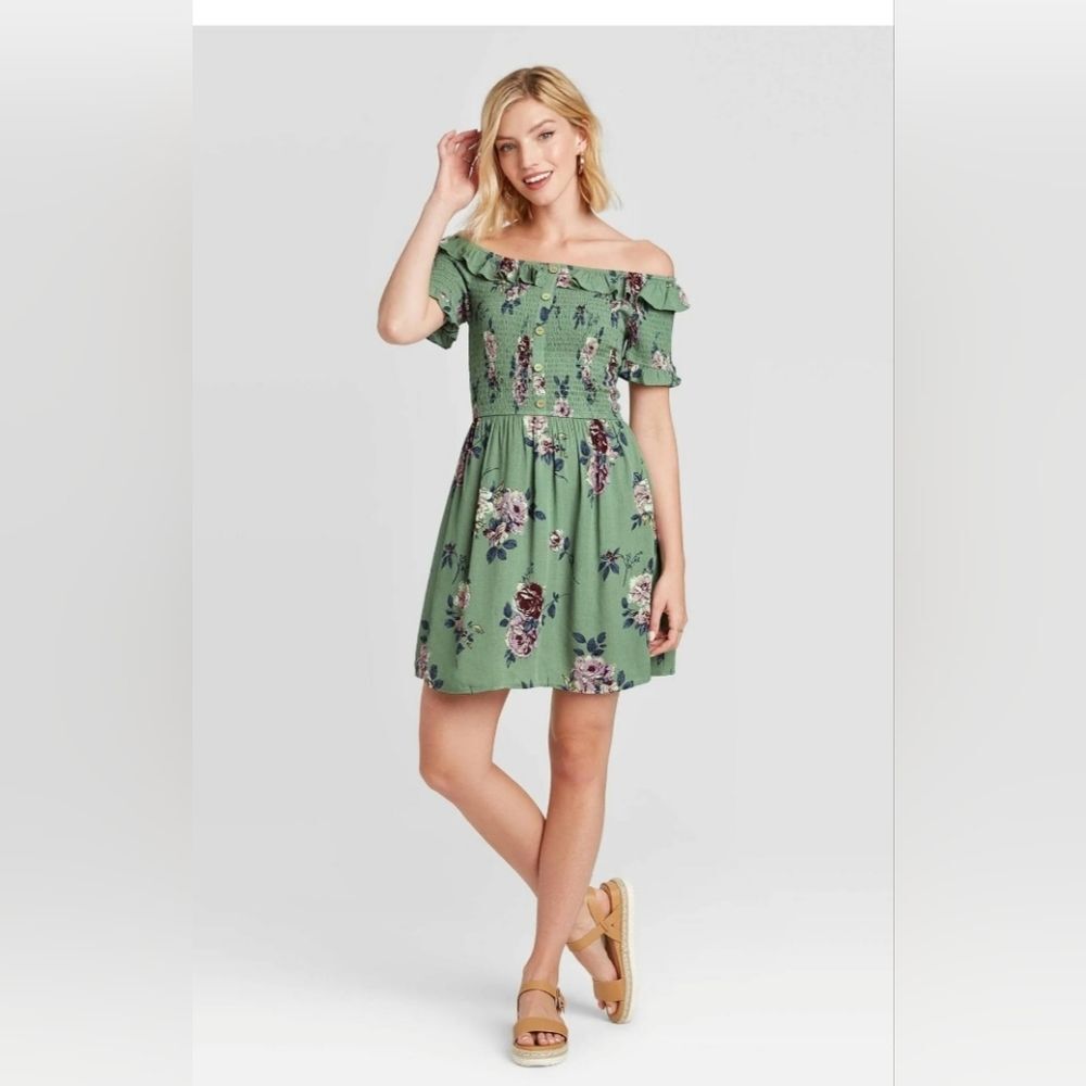 Xhilaration Green Floral Dress in Size M